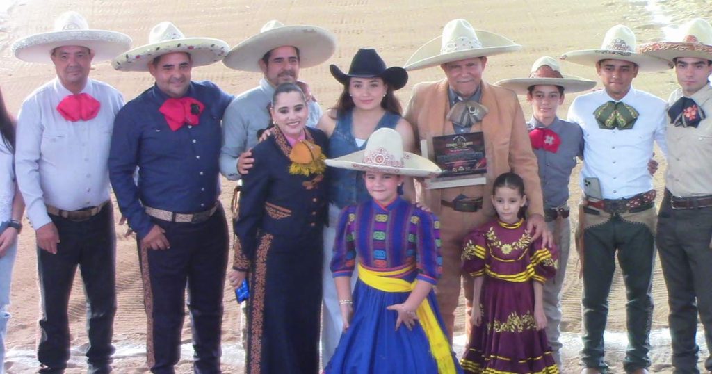 homenaje a la trayectoria de Francisco Javier Zuarth