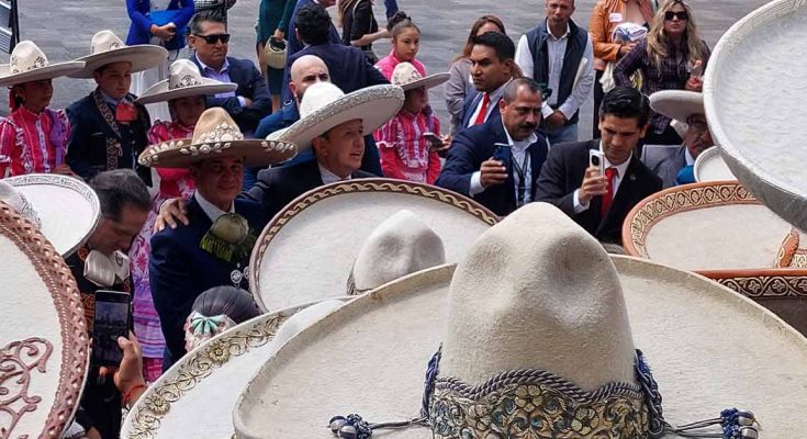 Sesión Solemne histórica en el H Congreso de la Unión, charrería